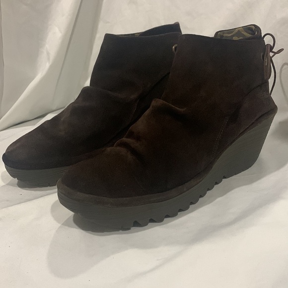 FLY London Brown Suede Ankle Boots Tie Yebi - Picture 6 of 8